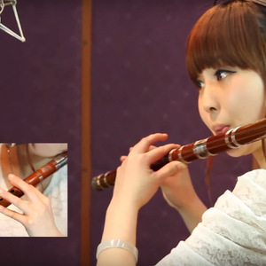 美女被捅的不停
